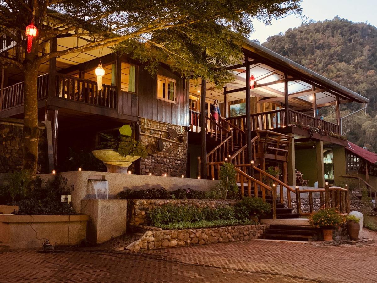 Kanlaya'S Eyrie, Luxury Homestay Pang Mapha Exteriör bild