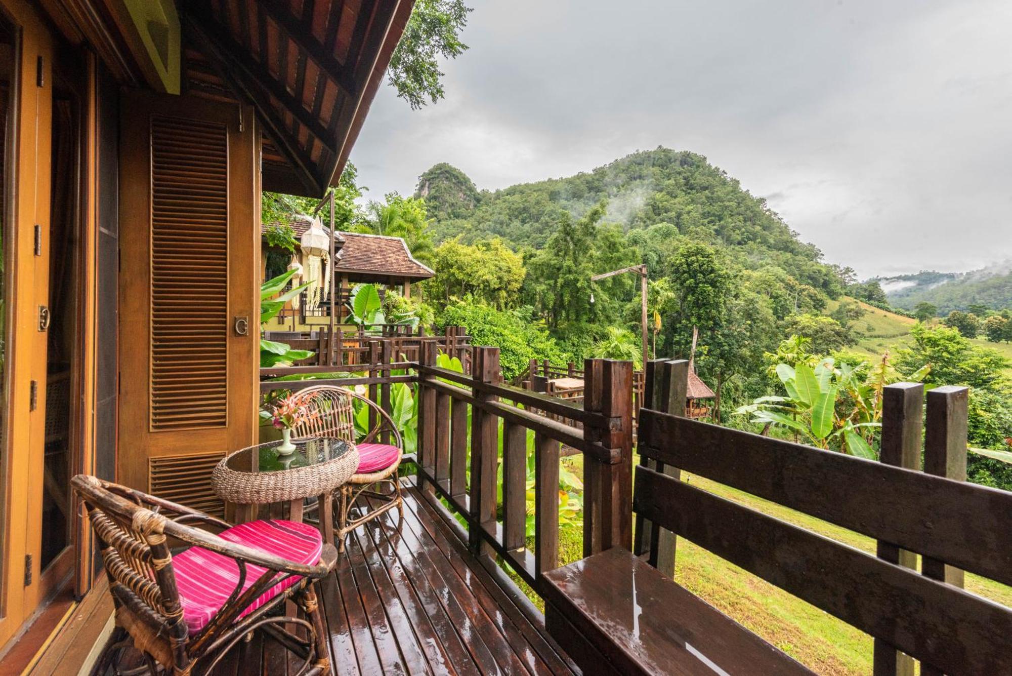Kanlaya'S Eyrie, Luxury Homestay Pang Mapha Exteriör bild
