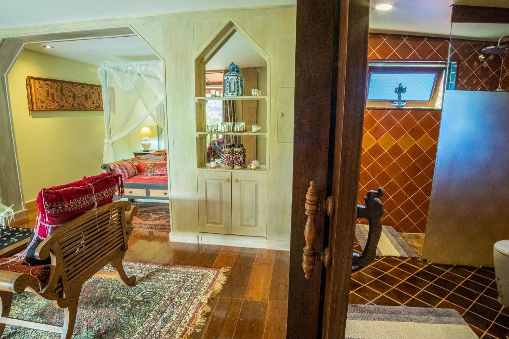 Kanlaya'S Eyrie, Luxury Homestay Pang Mapha Exteriör bild