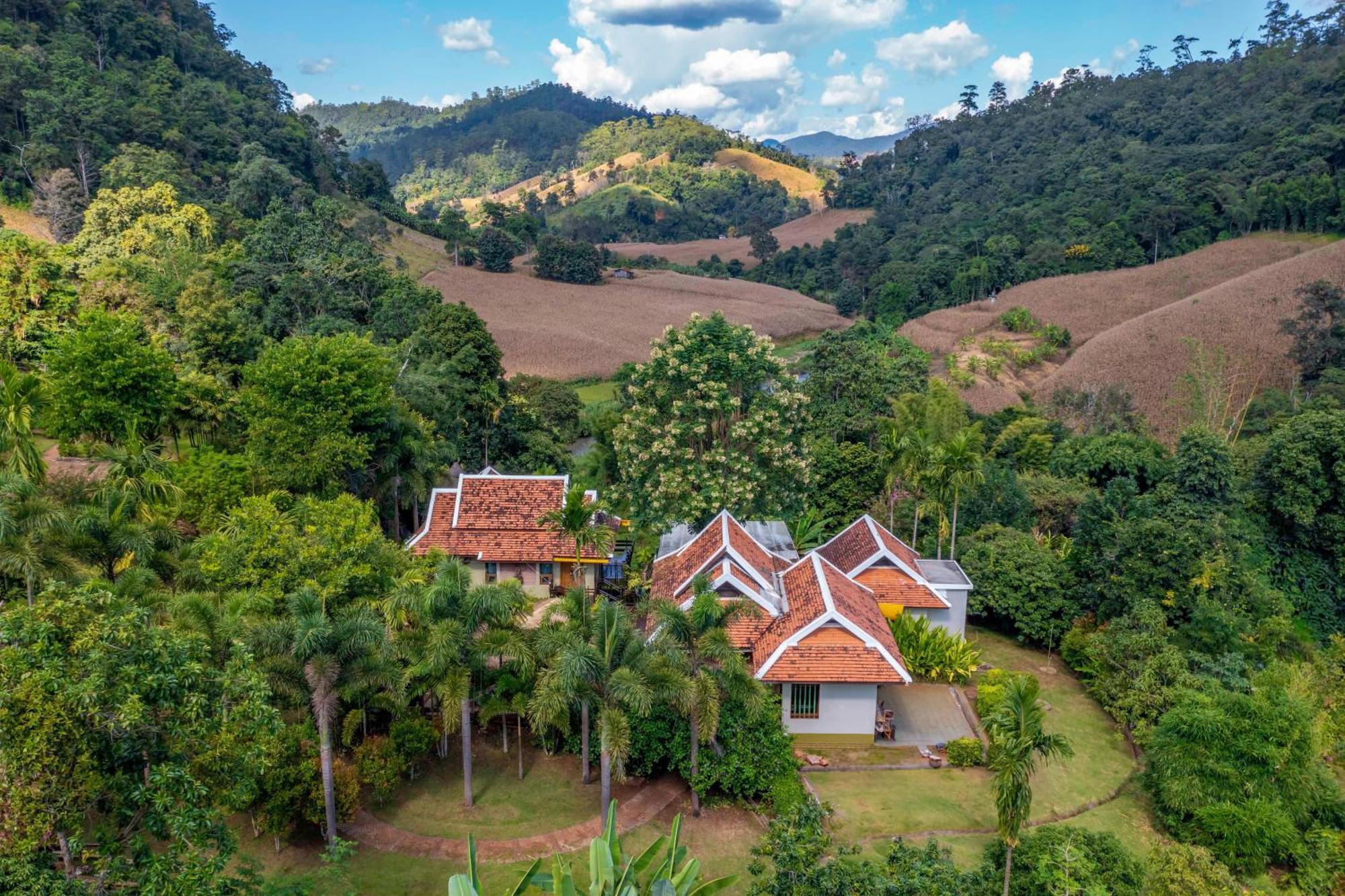 Kanlaya'S Eyrie, Luxury Homestay Pang Mapha Exteriör bild