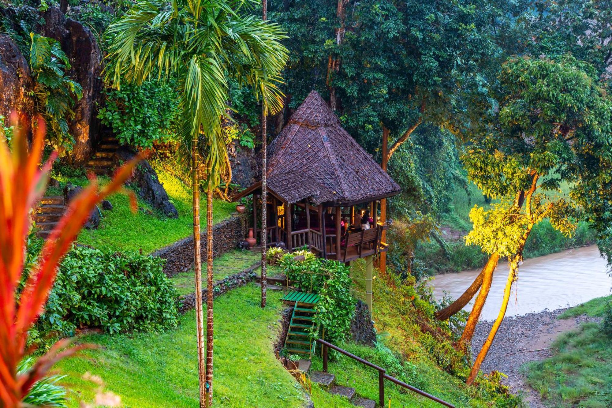 Kanlaya'S Eyrie, Luxury Homestay Pang Mapha Exteriör bild